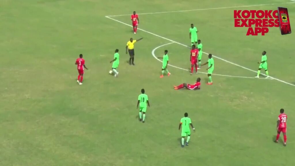 Check out some of Abdul Fatawu's goals in Kotoko shirt.