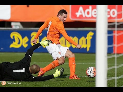 De 90 minuten van Jong Oranje-spits Vincent Janssen