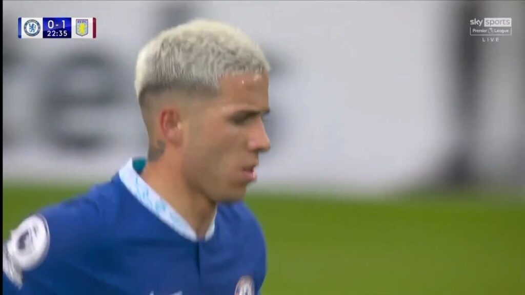 The Day Enzo Fernandez Faced Emi Martinez for The First Time 💥