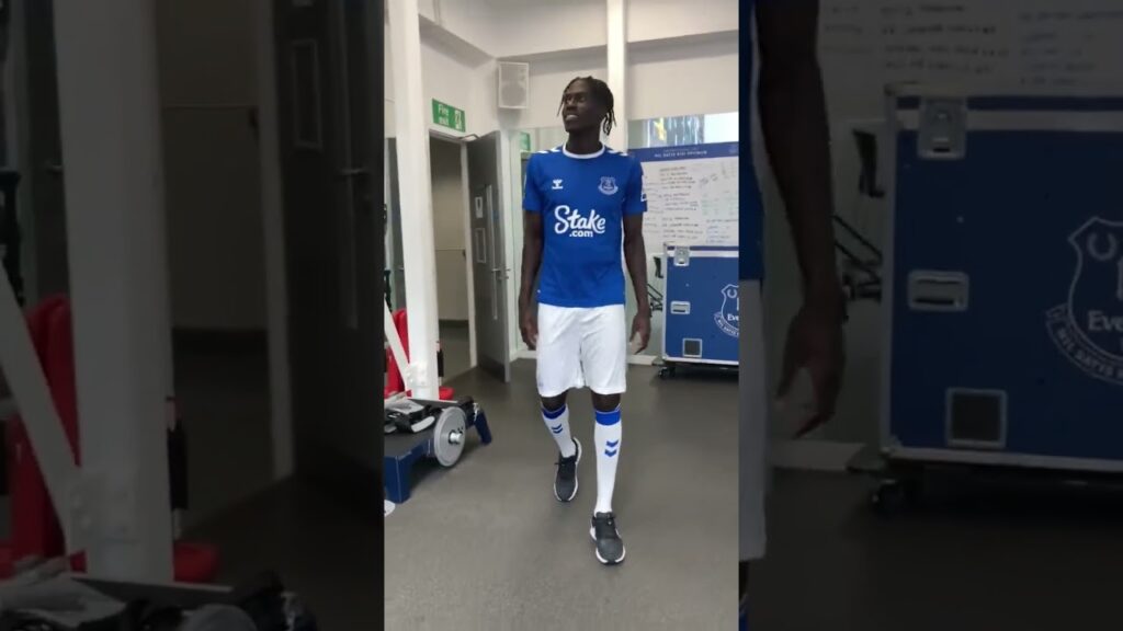 Amadou Onana - What's My Name?