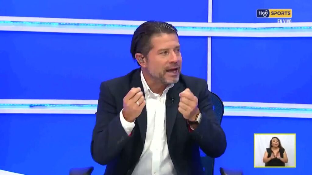 Mariano Torres aparece en los momentos difíciles de #Saprissa, Alex López se desaparece Mariano Torres aparece en los momentos difíciles de #Saprissa, Alex López se desaparece