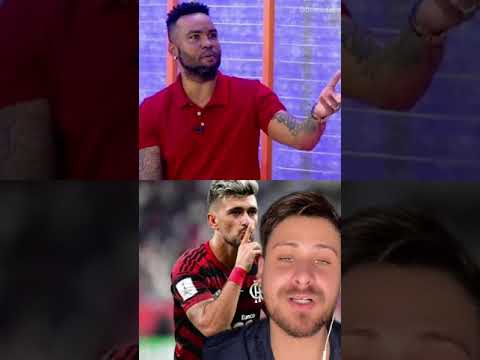 Carlos Alberto vs Arrascaeta