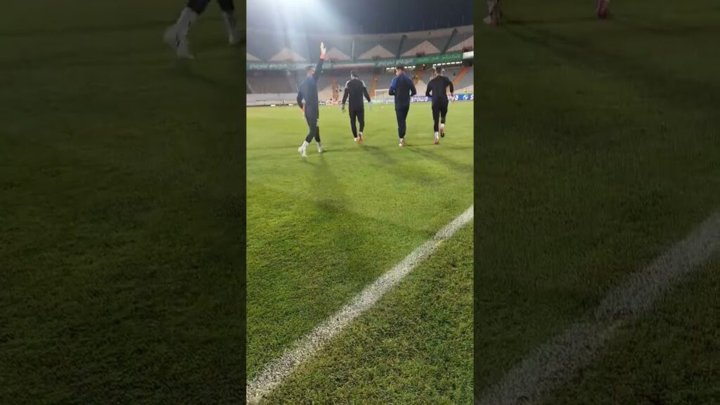 تشویق وحشتناک سید حسین حسینی