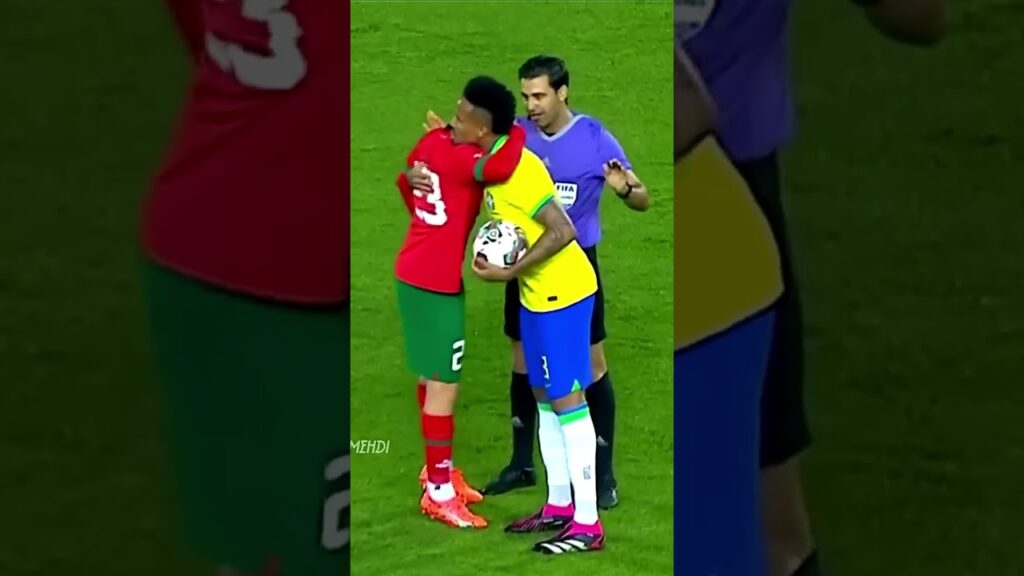 بلال الخنوس يتلاعب بمنتخب البرازيل #shorts #football #maroc بلال الخنوس يتلاعب بمنتخب البرازيل #shorts #football #maroc