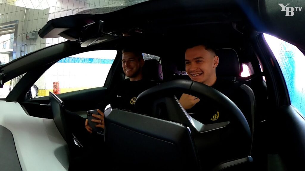 Fabian Rieder und David von Ballmoos in der YB-Waschstrasse