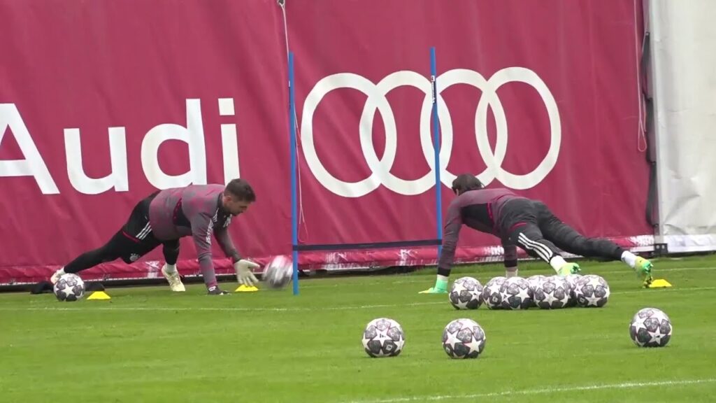 Torwarttraining des FC Bayern vor Man City-Rückspiel - Mit Yann Sommer, Ulreich, Schenk und Rechner