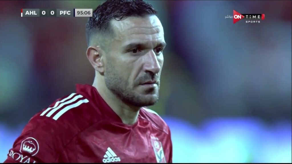 علي معلول يسجل الهدف الأول فى مرمى بيراميدز فى مباراة السوبر المصري.. بدأت بالسيكة وإنتهت مزيكة