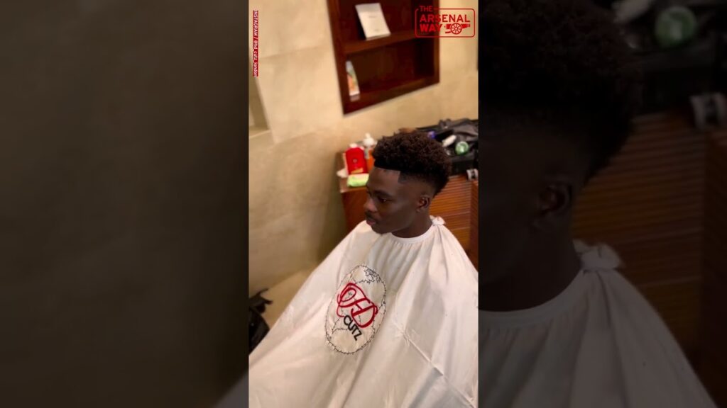 LOOKING FRESH! | Bukayo Saka Showcases Fresh Trim Ahead Of Return To Arsenal! 🔥✂️ #Shorts