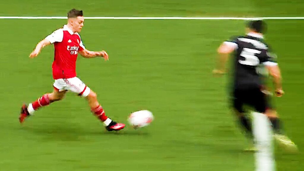 Top Class Performance by Leandro Trossard