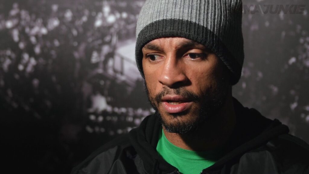 Veteran Roan Carneiro still competing with the young bucks ahead of UFC 208