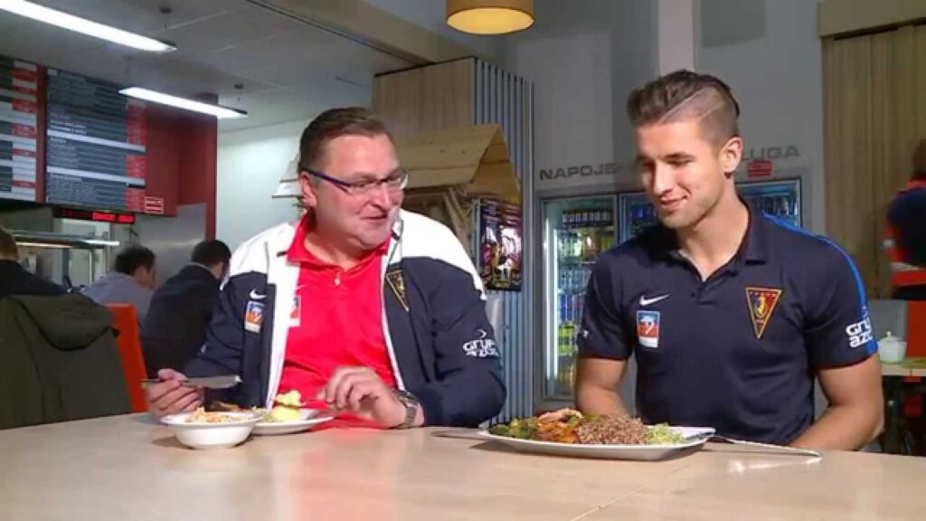 Ekstraklasa po godzinach: na talerzach