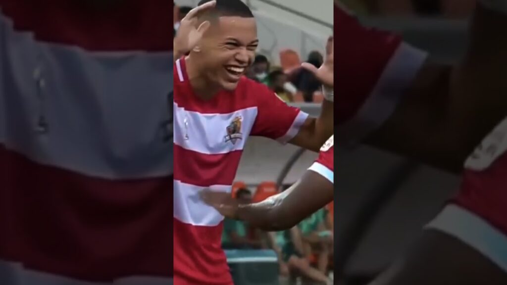 KRYCHOWIAK W JEDNYM ZESTAWIENIU Z RONALDO! #shorts