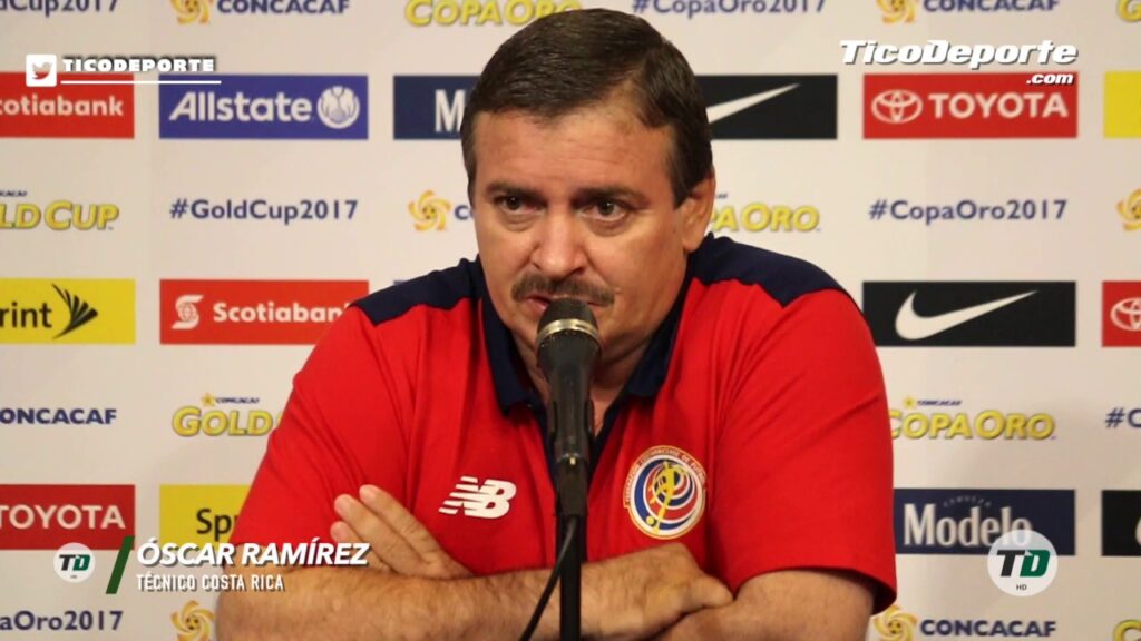 Óscar Ramírez explicó por qué convocó a Kendall Waston​ para tomar el cupo vacante de Bryan Oviedo​