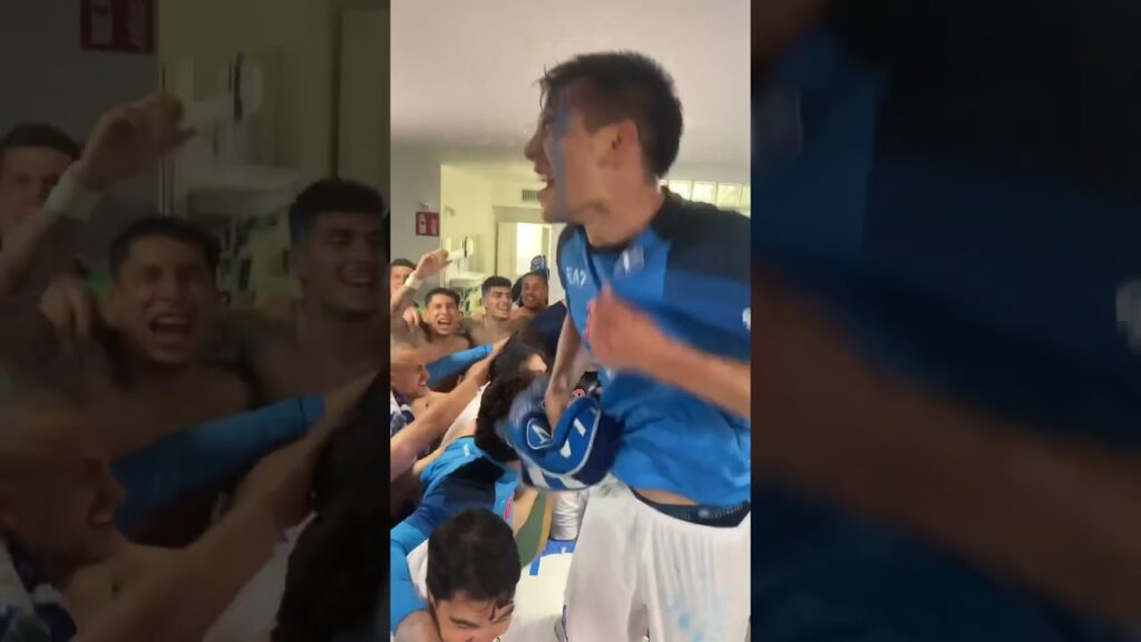 Tout le vestiaire du Napoli célèbre le titre de champion sauf Zambo Anguissa 🤔🇨🇲 #napoli