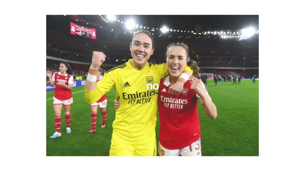 Lia Walti signs new Arsenal contract!