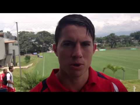 Bryan Oviedo ; Gracias a todos por el apoyo en mis redes sociales