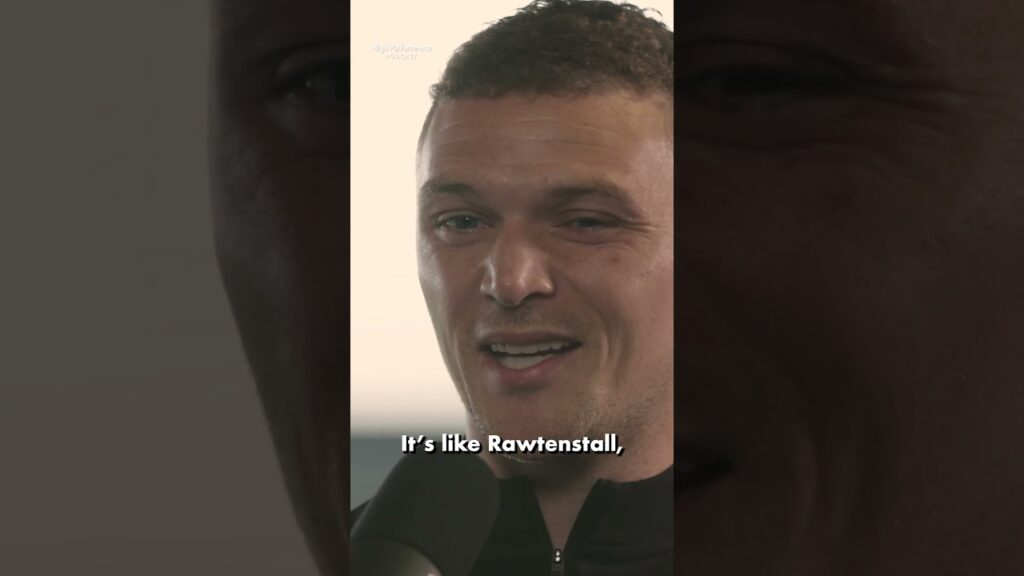 Kieran Trippier bumping into Sean Dyche 😂