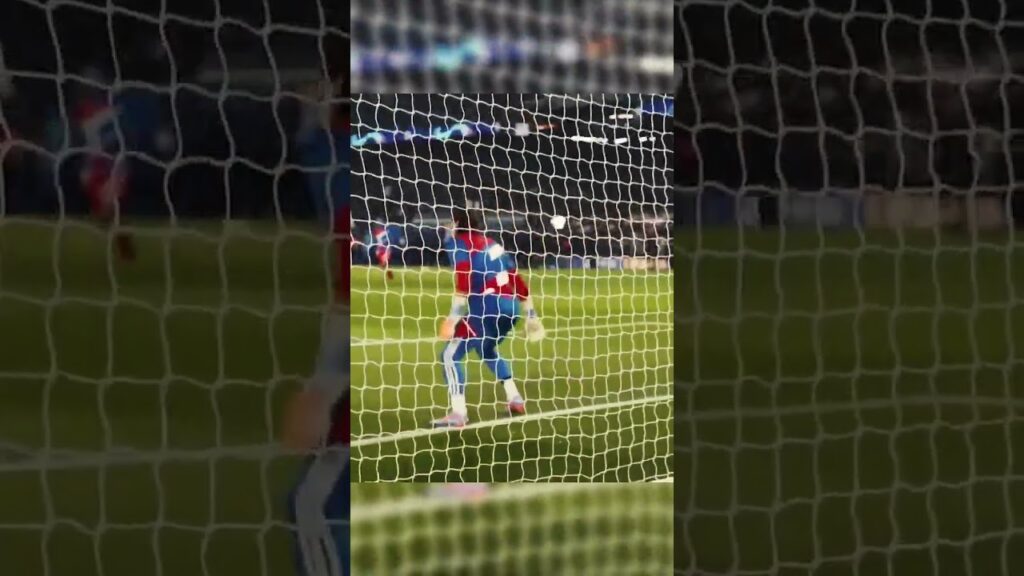 Yann Sommer warming up🚀