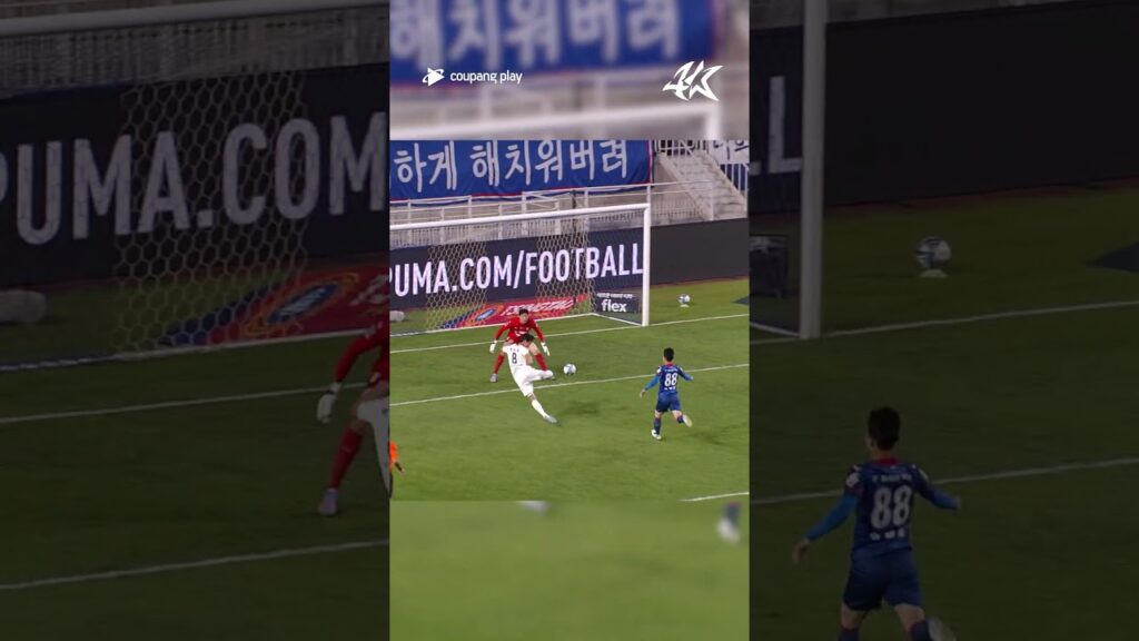 축구 보러 왔는데요 작품을 봤습니다 #문선민 #백승호