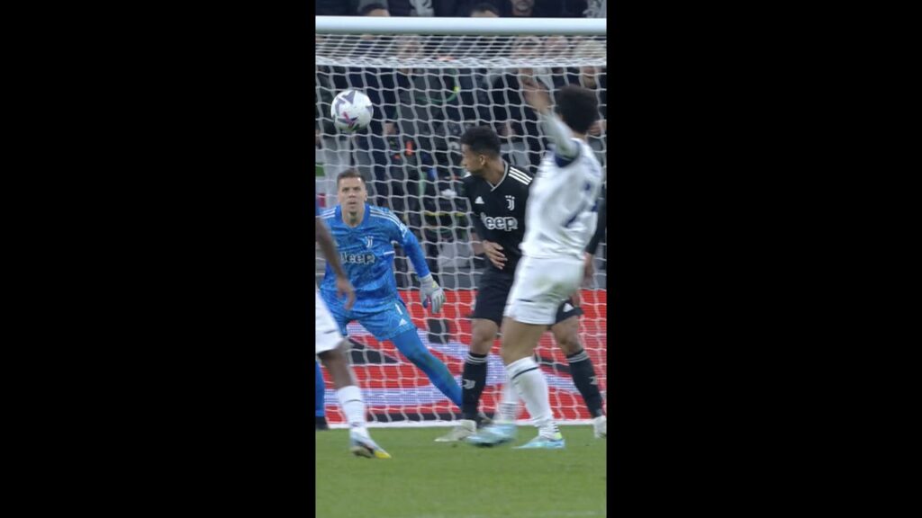 WHAT A SAVE FROM SZCZESNY 😍🧤🇵🇱