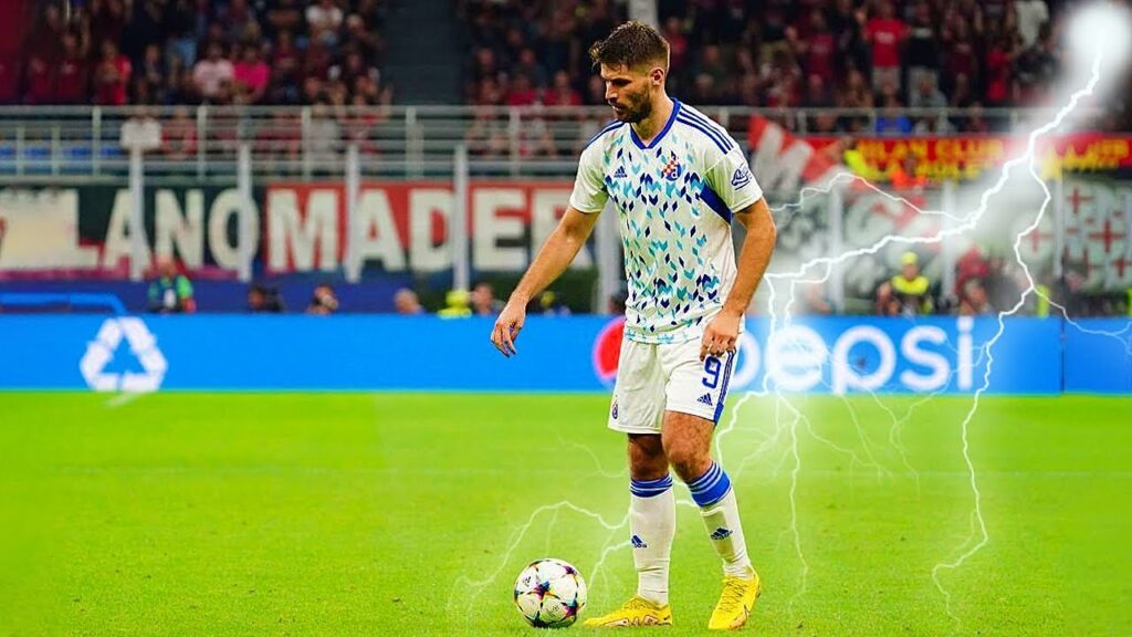 Bruno Petković is a COMPLETE FORWARD..