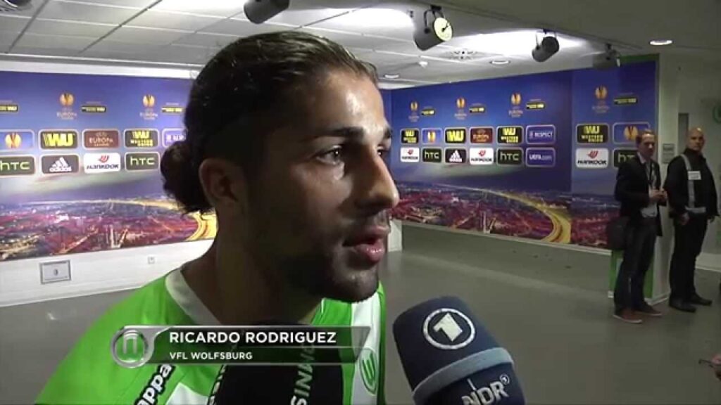 Ricardo Rodriguez ist sich sicher: "Kein Elfmeter" | VfL Wolfsburg - OSC Lille