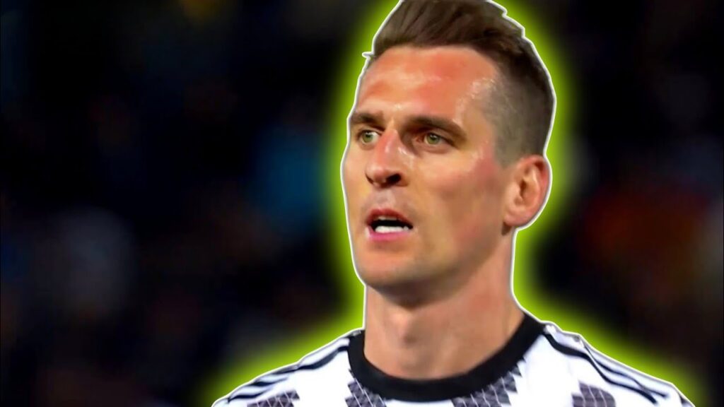 ARECZEK ROBI GOLA I MARNUJE KARNEGO