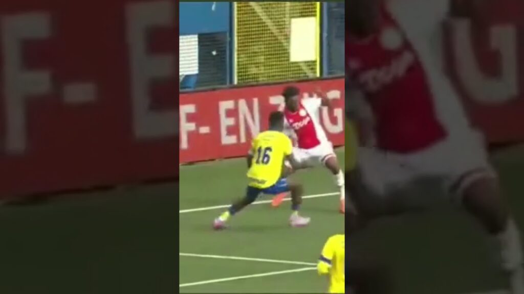 FANTASTIC Assist by Mohammed Kudus on Steven Berghuis 🤯🔥