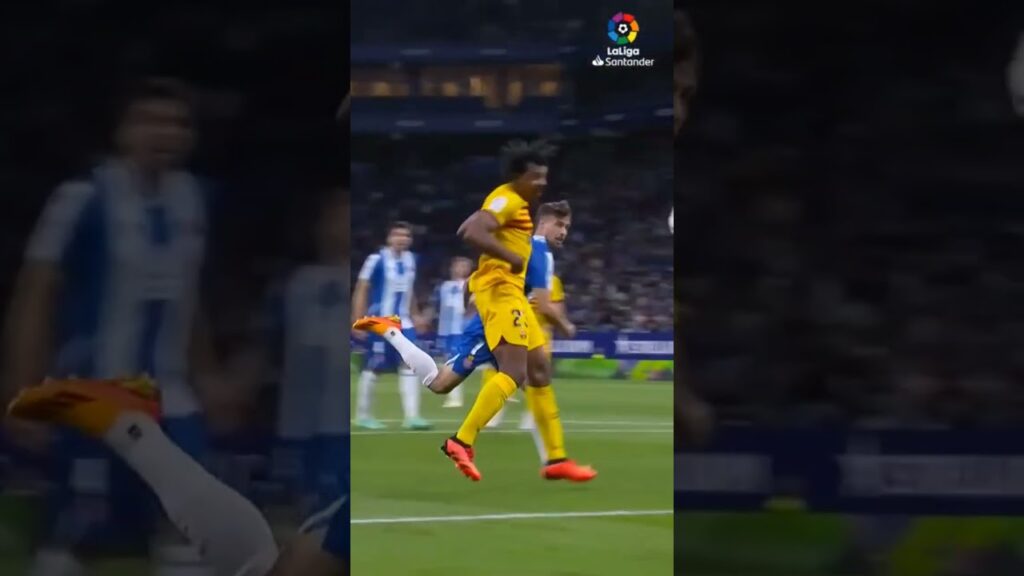 Koundé put the icing on the cake! 🏆 ⚽ #laligasantander #shorts #koundé #barça