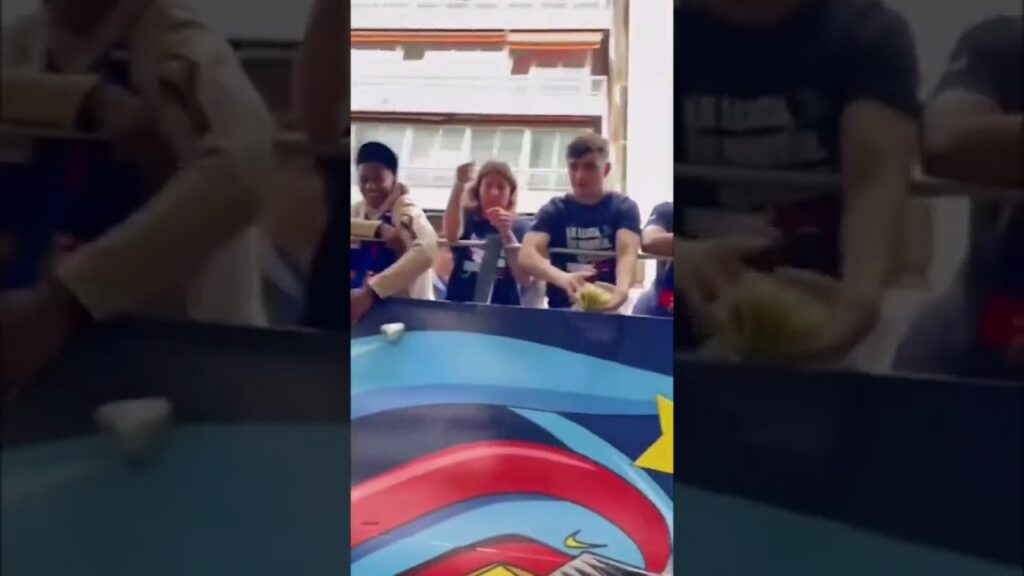 Pedri honoring his Canary Islands roots 😂 (via @Post United) #shorts