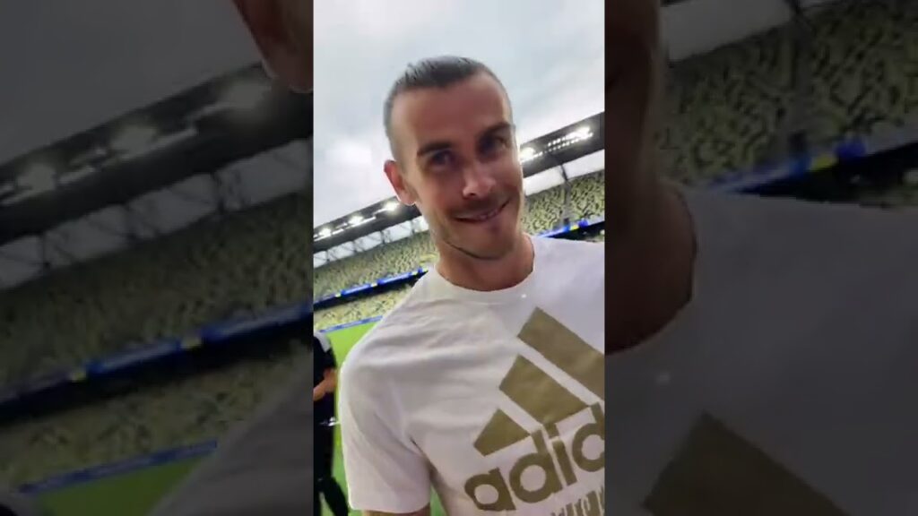 Gareth Bale couldn’t help but smile 😂❤️