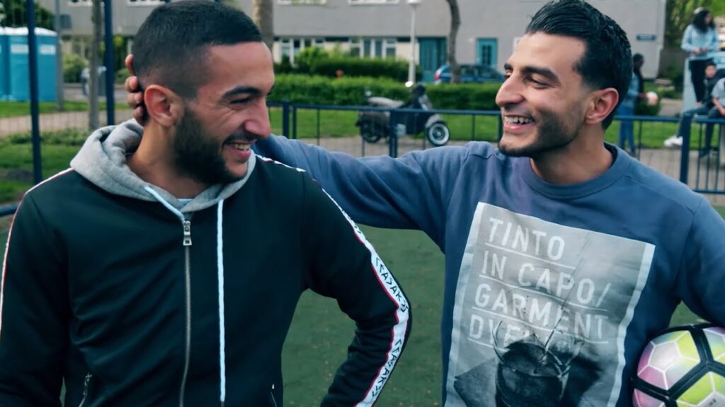 Touzani’s WK warming up met HAKIM ZIYECH 🇲🇦