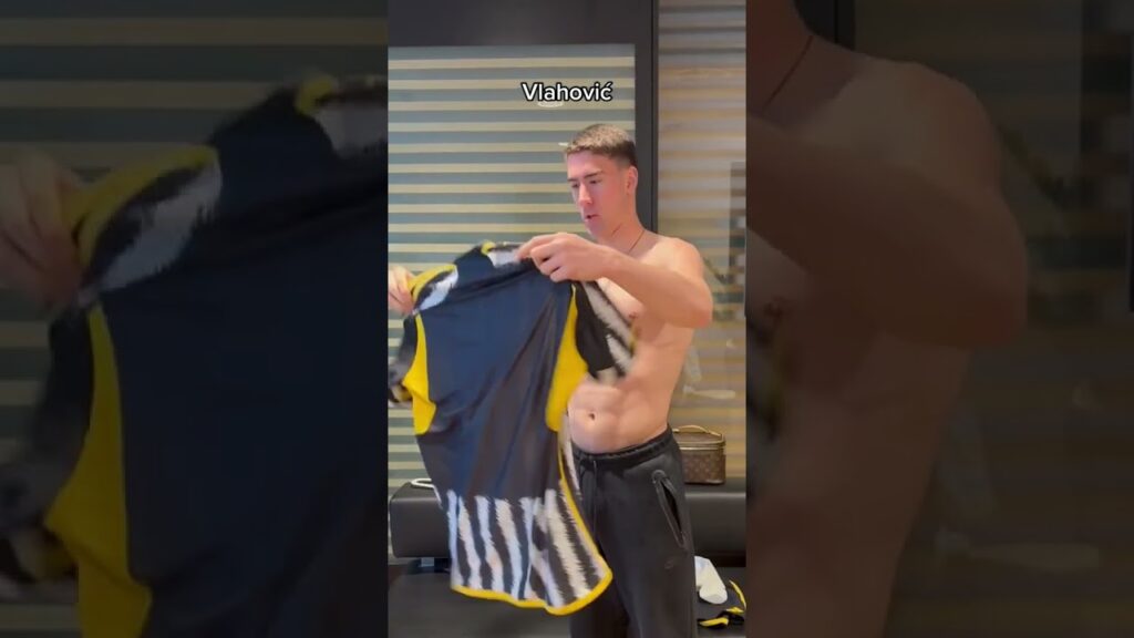 Vlahovic reaction is priceless 🤣