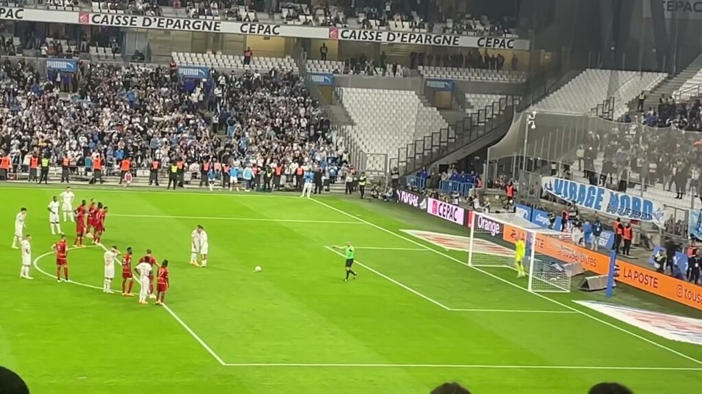 OM 3-1 Angers • Le PENALTY de Jordan VERETOUT ! (vu du stade) • HD