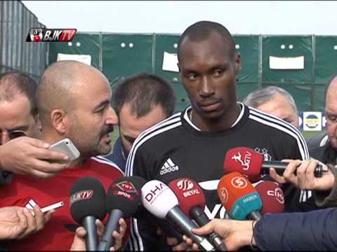 Futbolcumuz Atiba Hutchinson Basın Mensuplarının Sorularını Yanıtladı