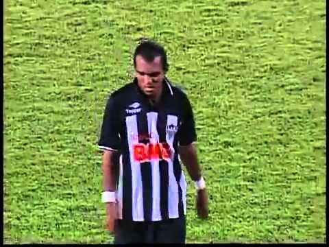 Richarlyson é expulso após cantar o juíz!