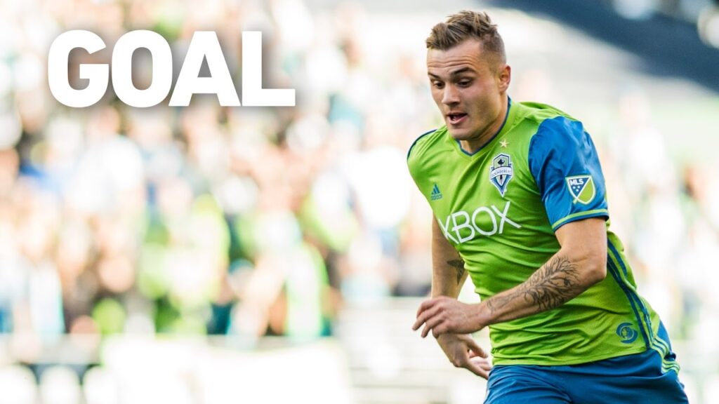 GOAL: Jordan Morris finishes off an incredible team goal