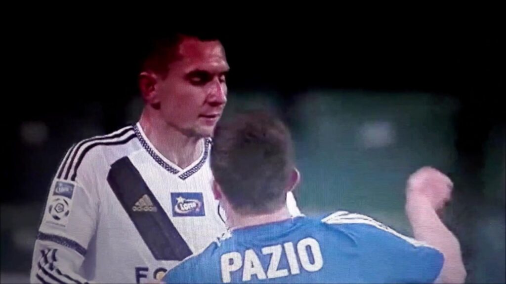🔥🔥Pazio sprzedaje damskiego liścia Jędrzejczykowi Legia Warszawa - Ruch Chorzów (1:3) FOOTBALL FIGHT