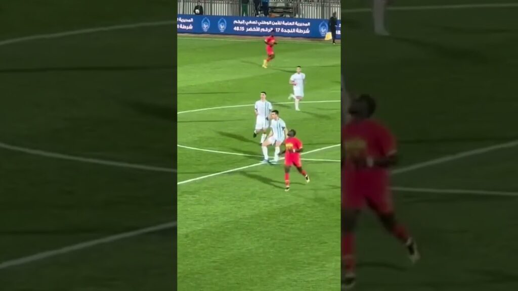 Fatawu Issahaku REALLY scored from the center 😰 #shorts