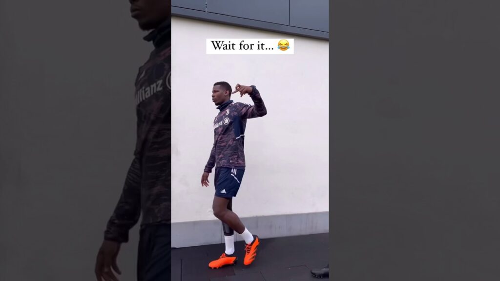 Wojciech Szczęsny mocks Paul Pogba 😂#shorts #juventus