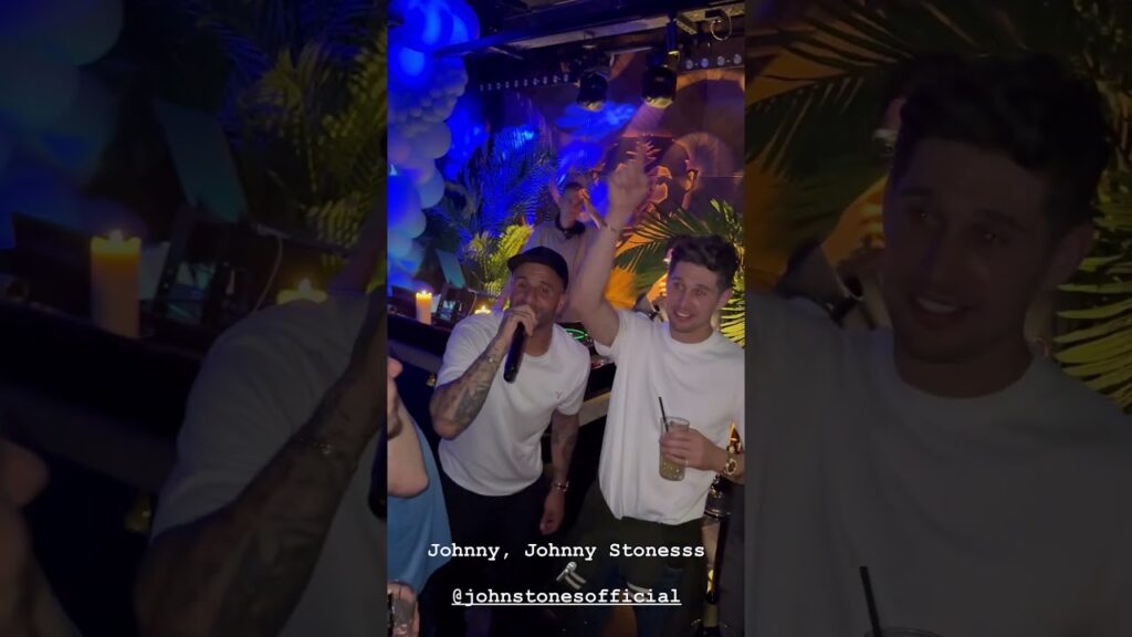 Kyle Walker SINGING at Man City PARTY π #shorts Kyle Walker SINGING at Man City PARTY π #shorts