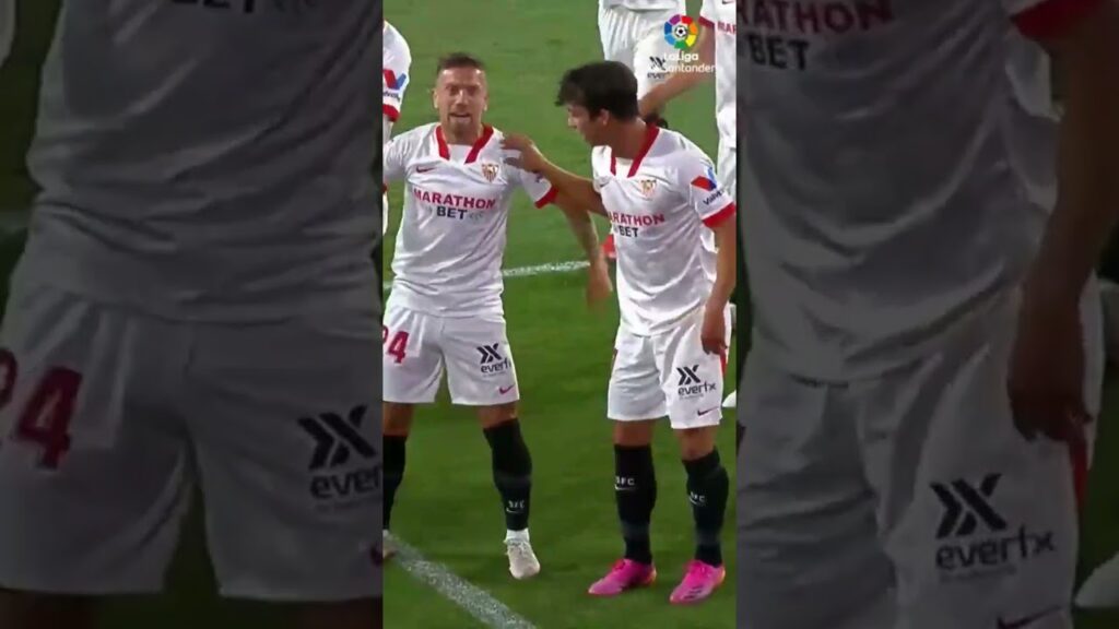 Dance with Papu Gómez! 🕺🏻 🎉  #shorts #laligasantander #sevillafc #papugomez #otd
