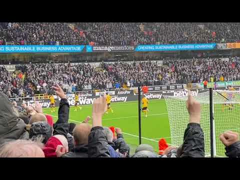 Hwang Hee-Chan ๐ฐ๐ท winning goals vs Newcastle with Wolves Fans Celebration ํฉํฌ์ฐฌ๋์ ์๊ณผ ๋ด์บ์ฌ์ , ์ธ๋ธ์ค ํฌ๋ค ์ถํ Hwang Hee-Chan ๐ฐ๐ท winning goals vs Newcastle with Wolves Fans Celebration ํฉํฌ์ฐฌ๋์ ์๊ณผ ๋ด์บ์ฌ์ , ์ธ๋ธ์ค ํฌ๋ค ์ถํ
