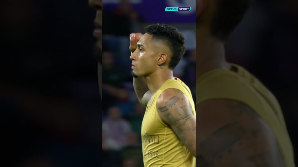 Raphinha throws support behind Brazilian teammate