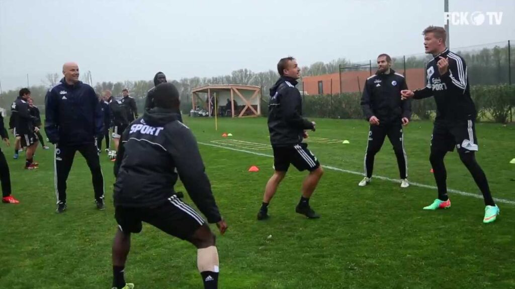 Cornelius: Fortsætter hvor jeg slap | fcktv.dk