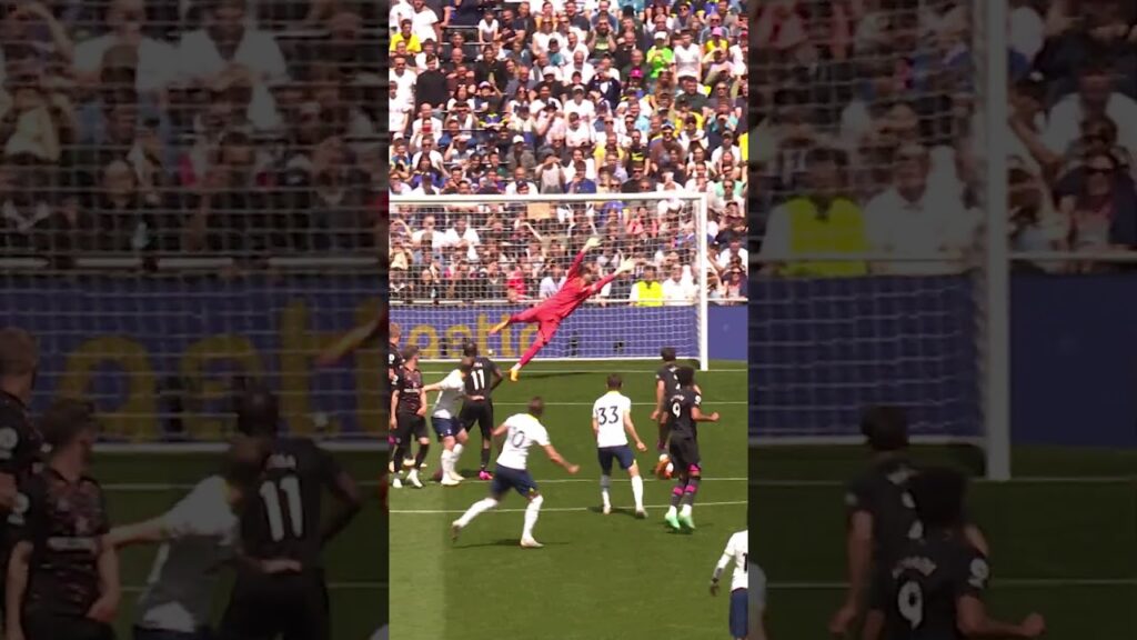 Harry Kane STUNNER against Brentford 😱