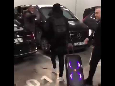 N’Koudou ne fena bi şeysin sen...