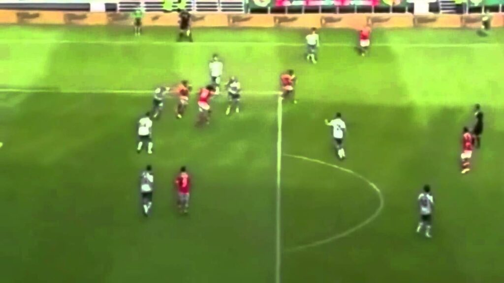 Axel Witsel humilie deux joueurs d'un superbe geste technique (Slask Wroclaw 2 - 4 Benfica)