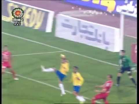 Ali Karimi- The Holy 8: Perspolis vs. Naft Abadan: 2-2 : First Goal By Ali Karimi