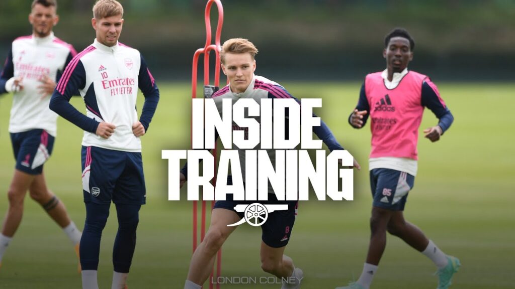 INSIDE TRAINING | Goals, skills, assists | Warming up for Wolves featuring some UnClassic Commentary